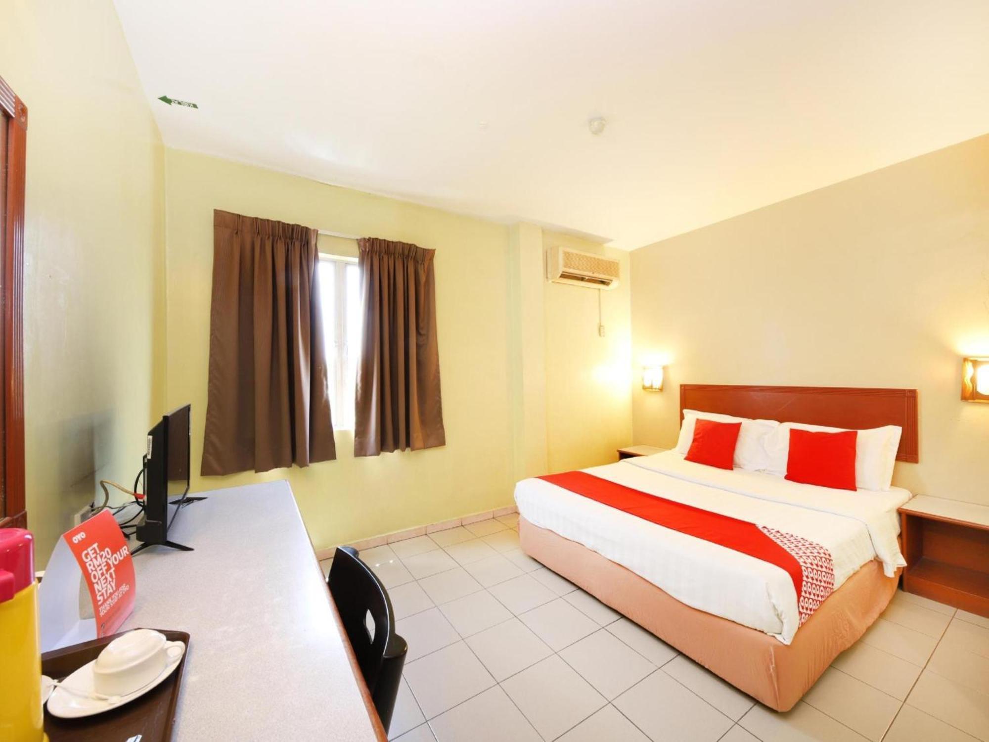 Super Oyo 447 Comfort Hotel Meru Klang Bagian luar foto