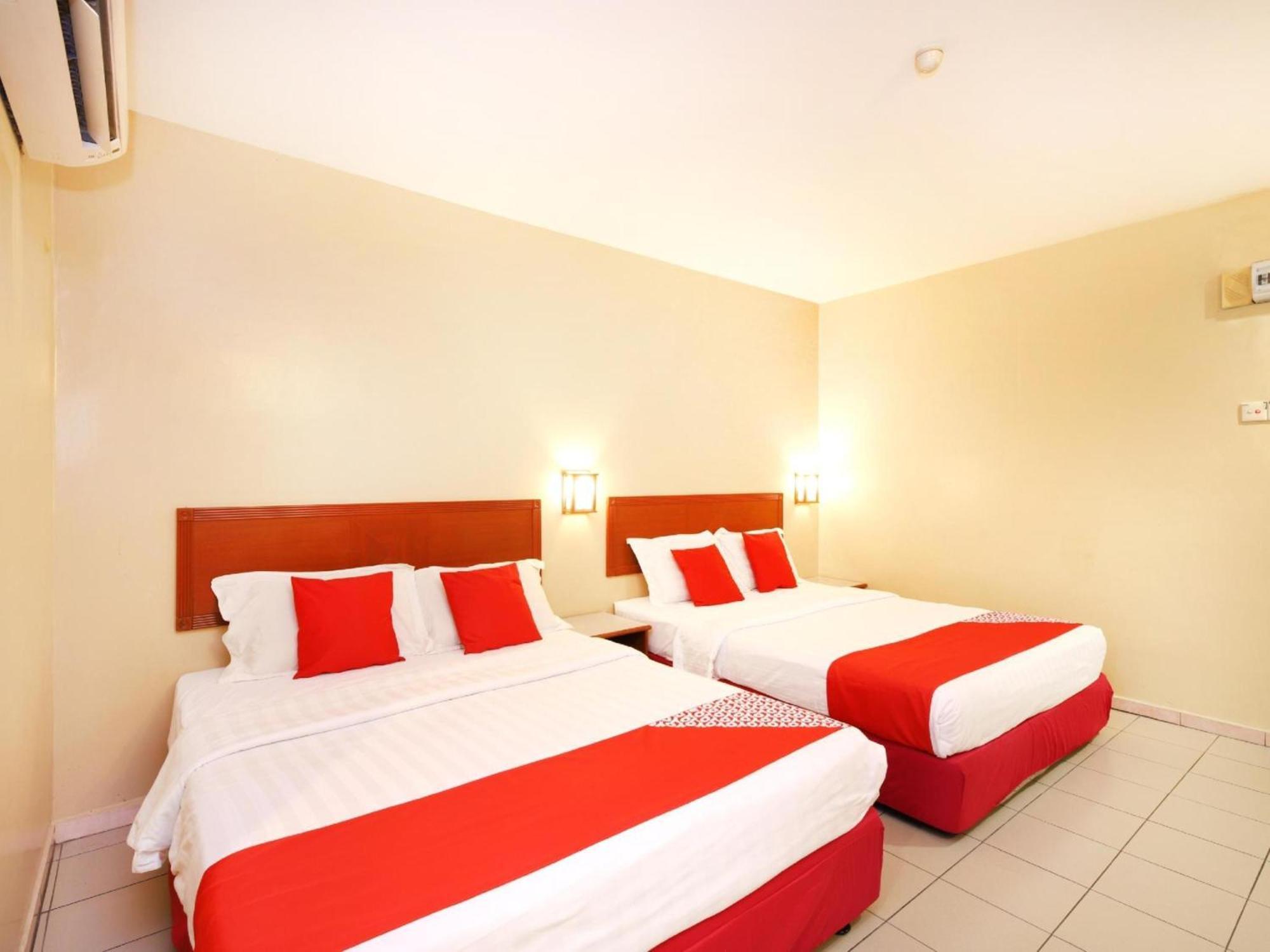 Super Oyo 447 Comfort Hotel Meru Klang Bagian luar foto