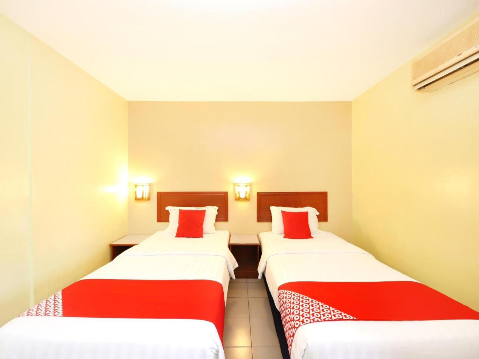 Super Oyo 447 Comfort Hotel Meru Klang Bagian luar foto