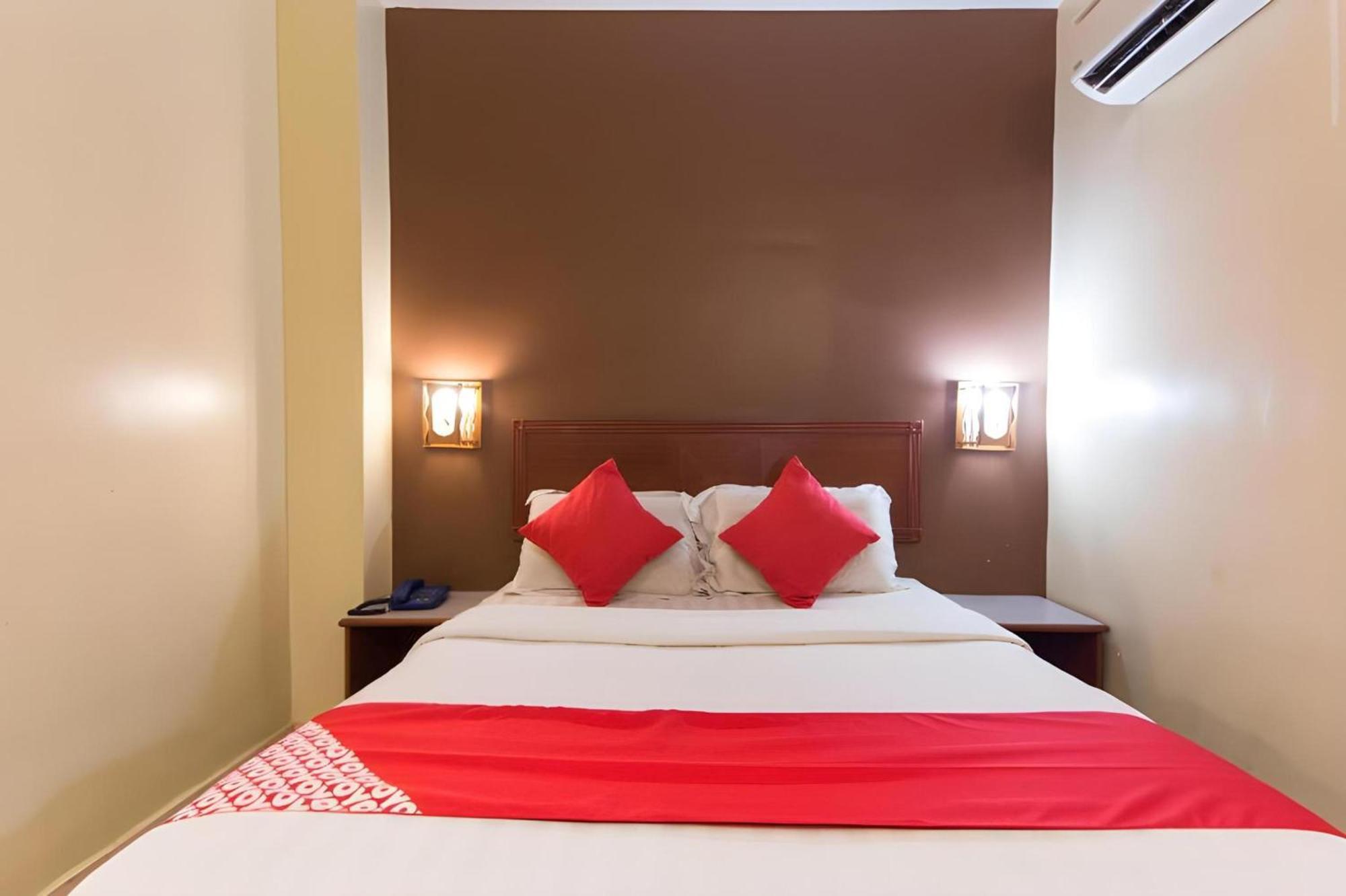 Super Oyo 447 Comfort Hotel Meru Klang Bagian luar foto