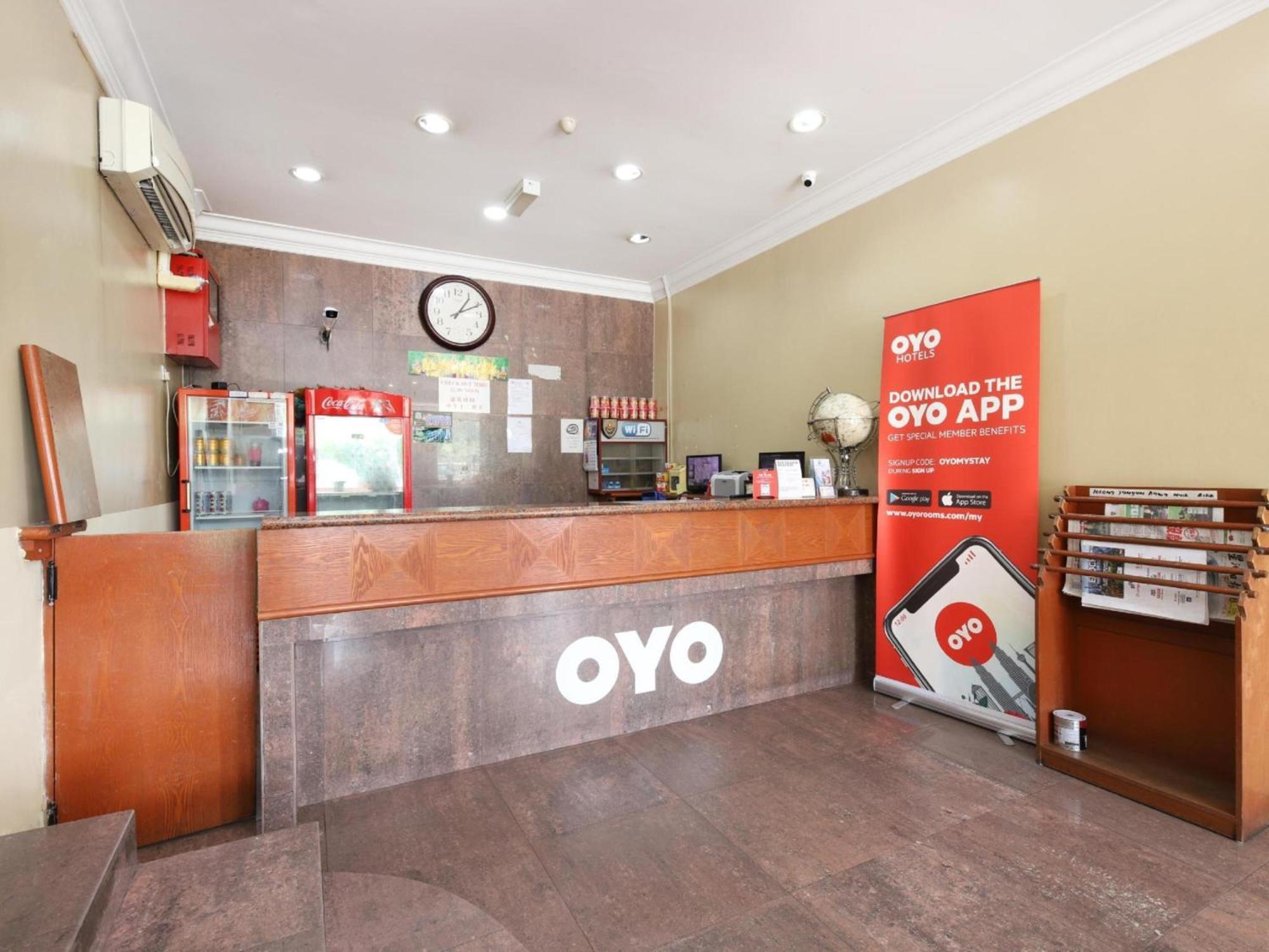 Super Oyo 447 Comfort Hotel Meru Klang Bagian luar foto